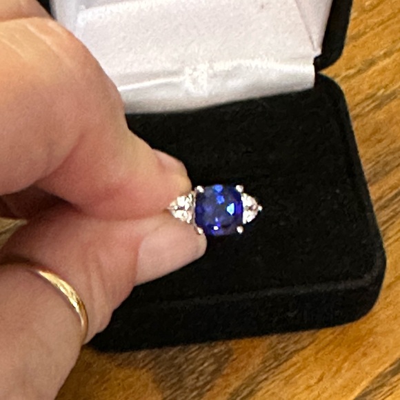 Blue and White Lab Created Sapphire Sz6 Ring Sterling Silver - Picture 4 of 13